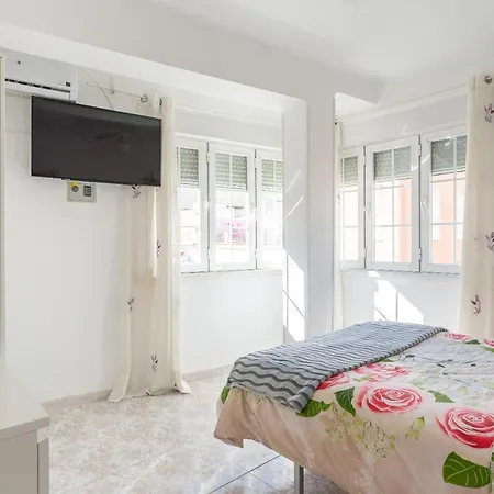 Guest house Breeze & Sun Malaga